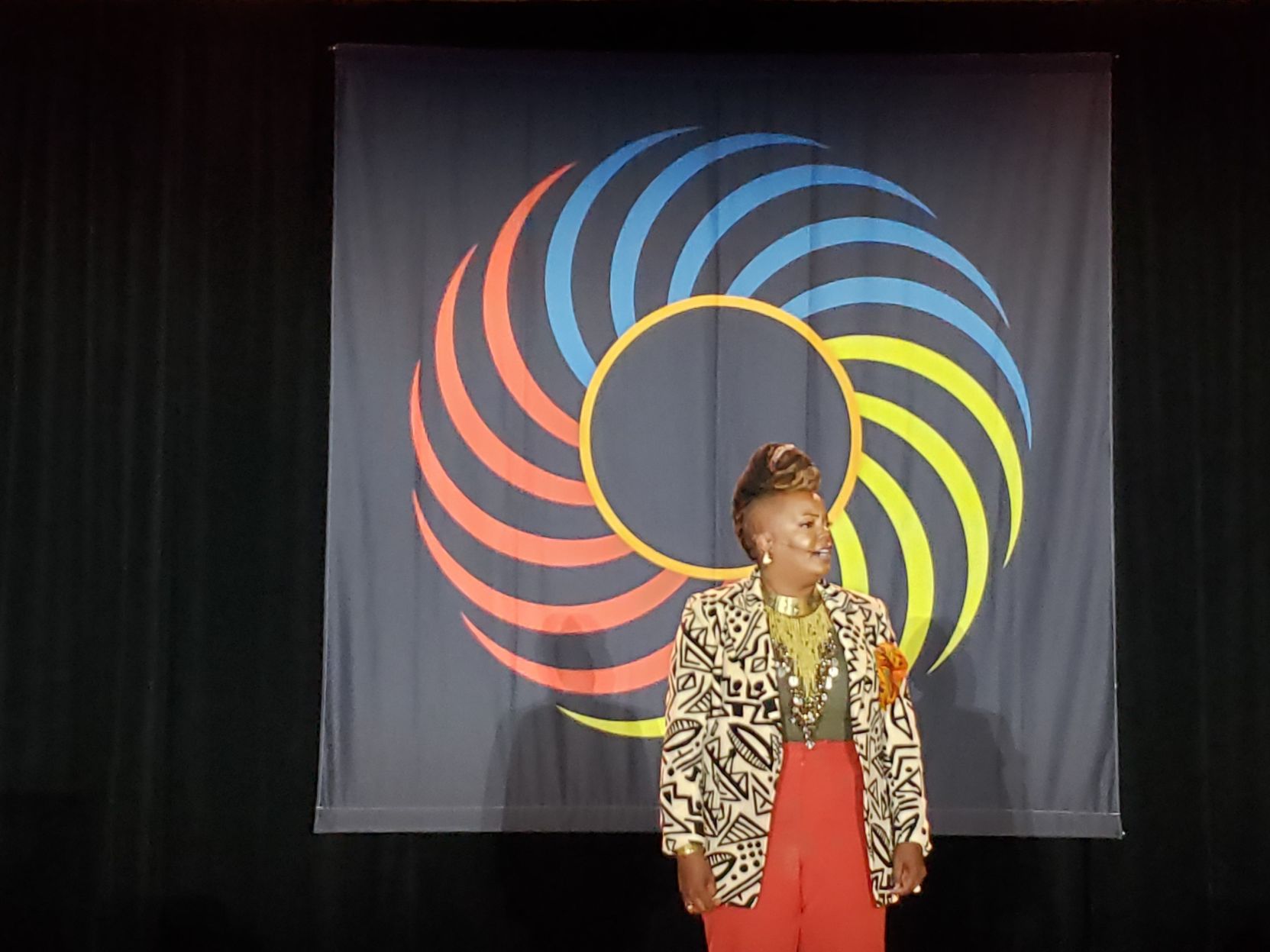 Manon Voice performing at Start with Art